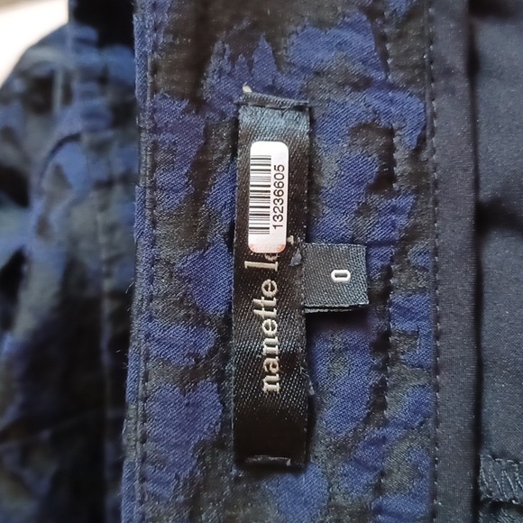 Nanette Lepore "Leo" Cropped/Ankle Length Fitted Pants- Sz. 0 - Picture 7 of 8